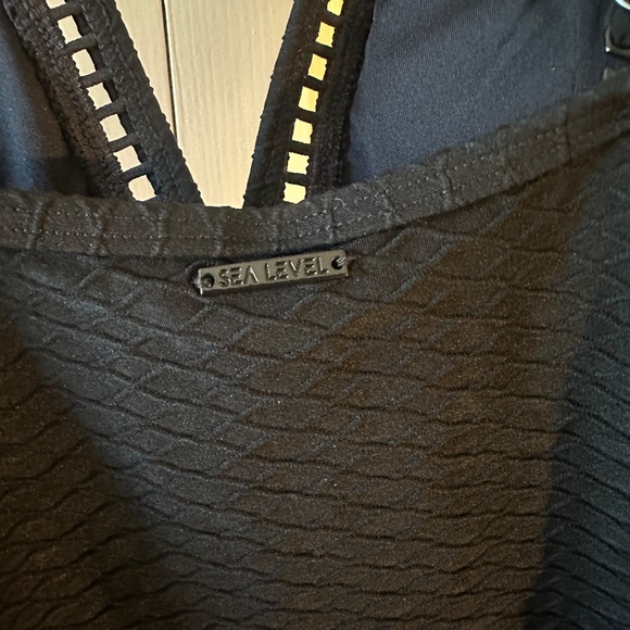 NWT Sea Level Australia Honeycomb Spliced One Piece - Black - Size 4 - Picture 7 of 9